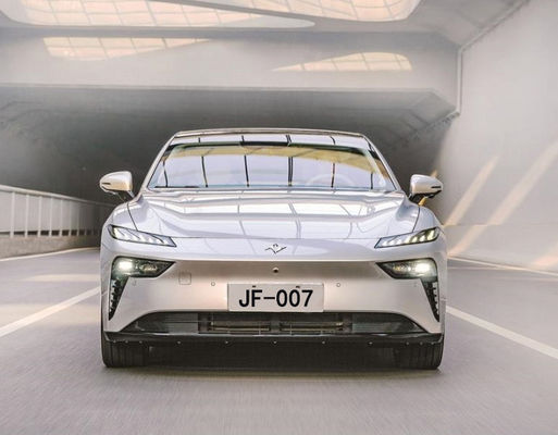 Veículo de energia nova JF-007 NEDC 530KM 5 lugares Lítio Ferro Fosfato RWD